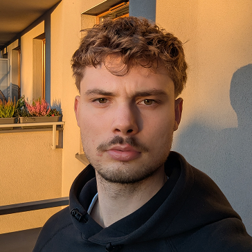 Creator with 2.4k subscribers